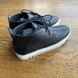 Unisex Black leather chukka sneakers